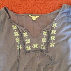 AMERICAN EAGLE Embroidered Babydoll Top